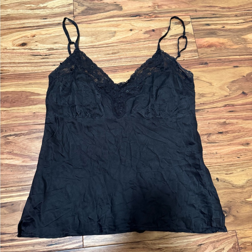 Guess women’s black lace tank top